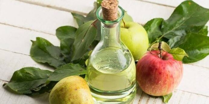 Apple cider vinegar treats onychomycosis