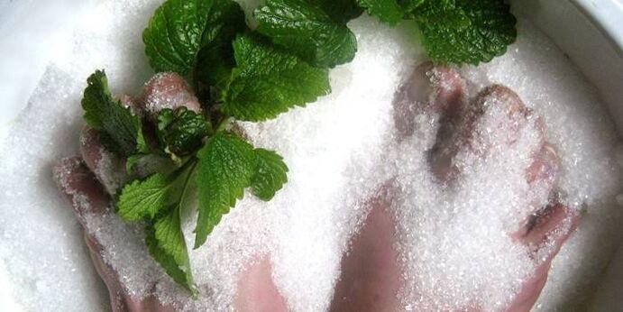 Salt bath treatment for onychomycosis
